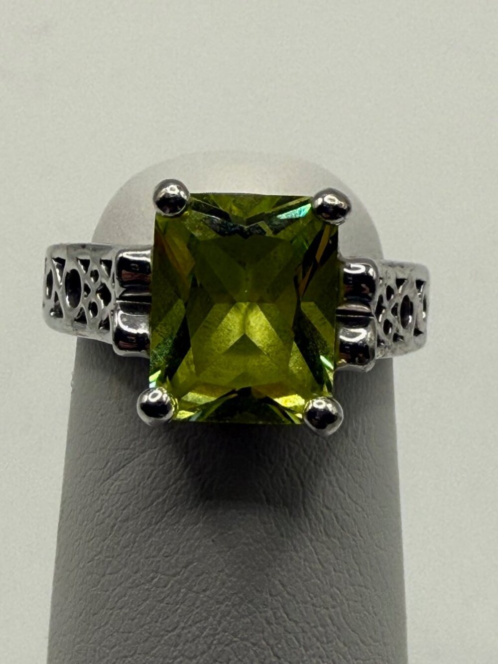 Lia Sophia Silver Ring with Light Green Stones Size 6
